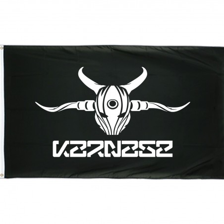 Drapeau Noir Logo Karnage Blanc